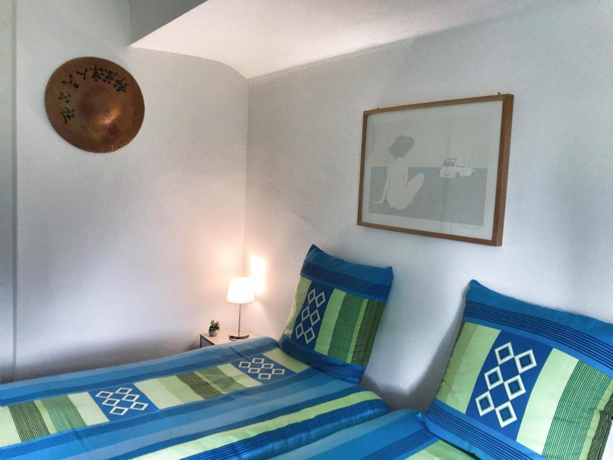 Lindo Lugar - Just A 7 Minute Walk From The Airport Bed and Breakfast Meyrin Eksteriør billede